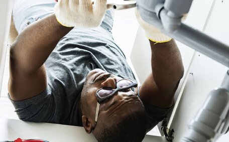 Identifying signs urgent plumbing issues